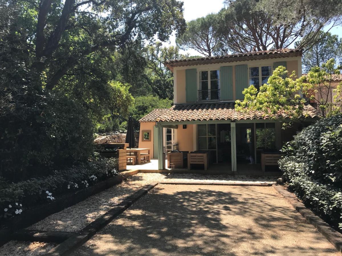 Villa Le Mas De Grimaud Exterior foto